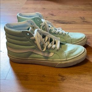 Women’s size 8.5 mint high top vans